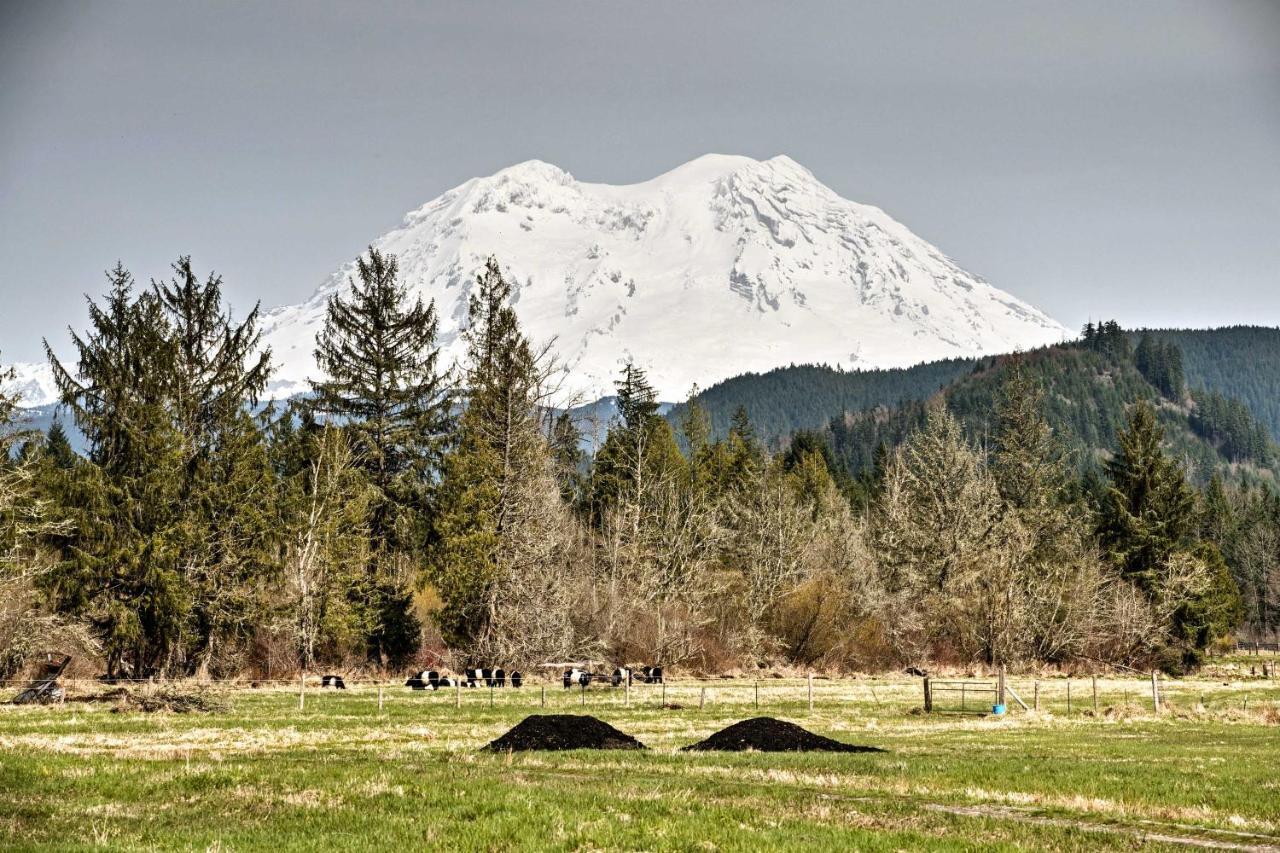 Serene Washington Escape With Deck And Mountain Views! 팩우드 외부 사진